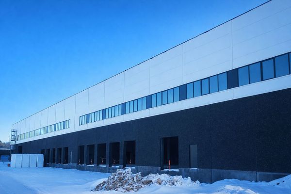 Sandwich panel and TRP sheet installation finished at Vejle Havn